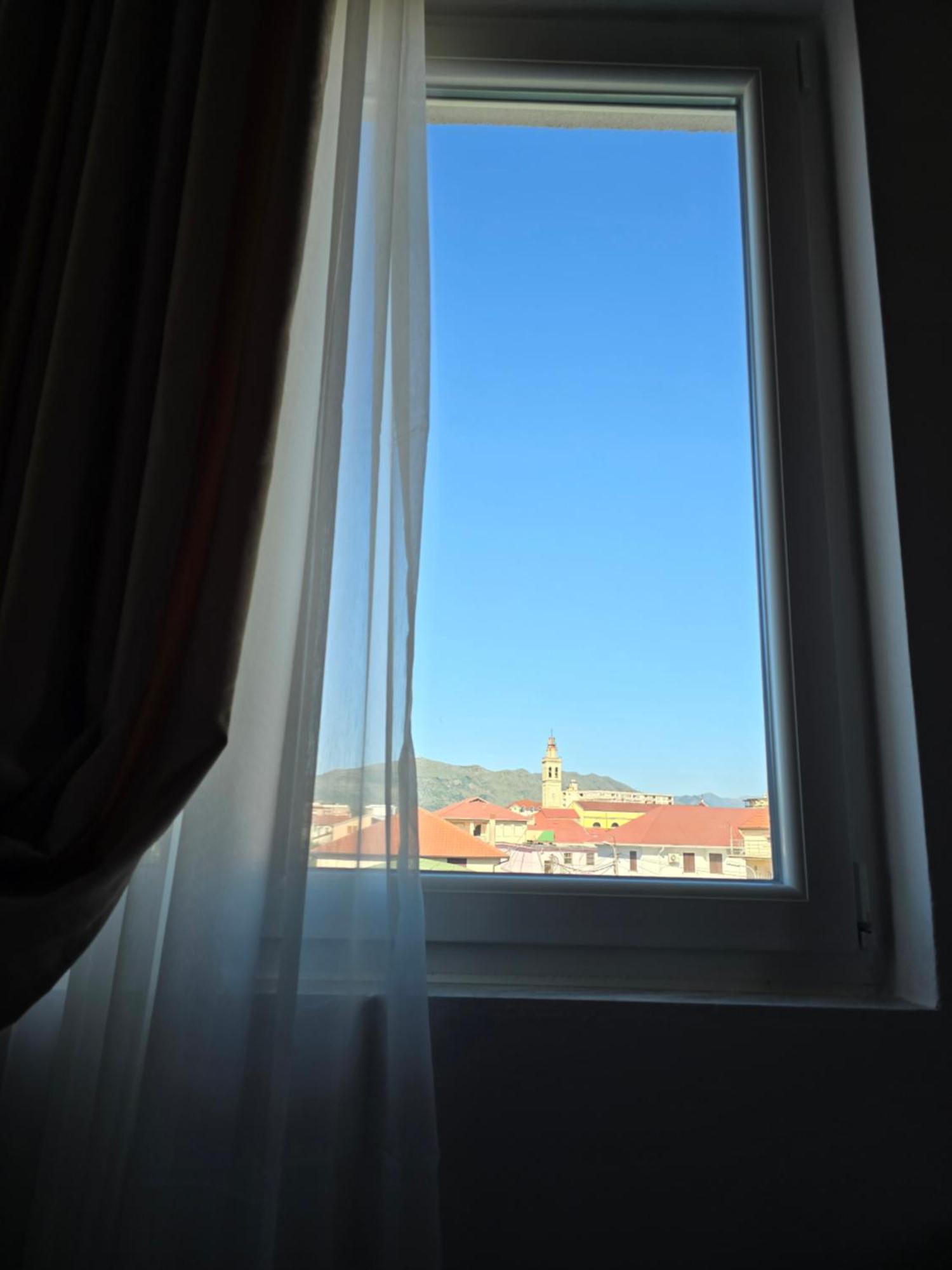 Hotel Aleks Shkoder Exterior photo