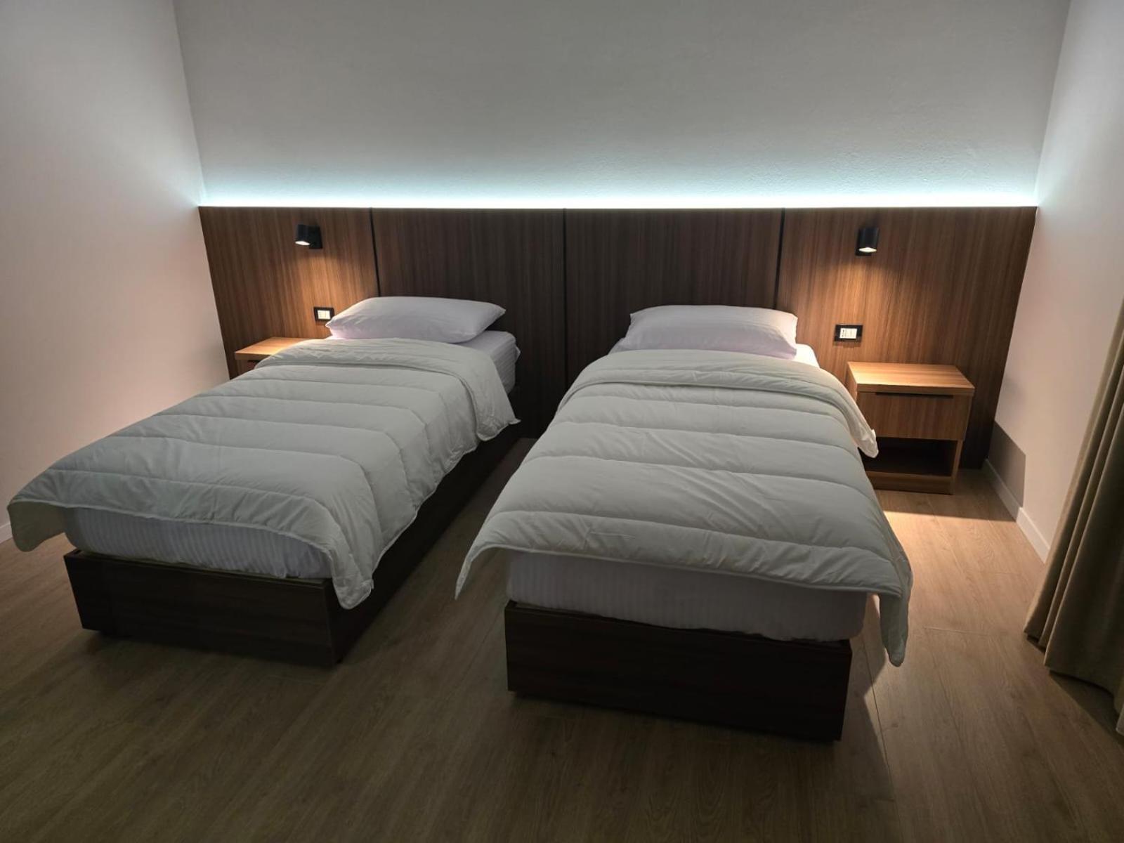 Hotel Aleks Shkoder Exterior photo
